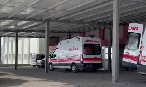 Horasan’da akraba kavgası: 4 yaralı