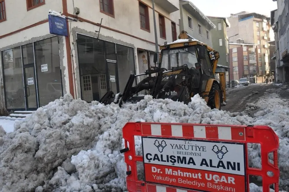 Başkan Uçar; “Yakutiye Belediyesi sahada”