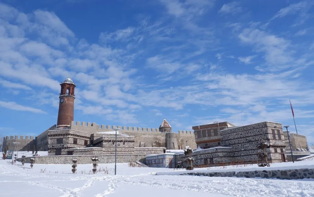 Erzurum’da termometreler -21 dereceyi gördü