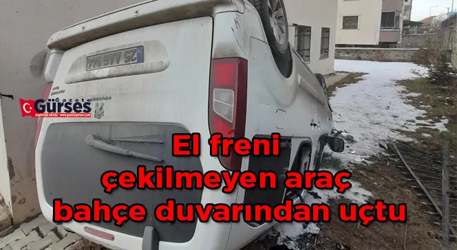 El freni çekilmeyen araç bahçe duvarından uçtu