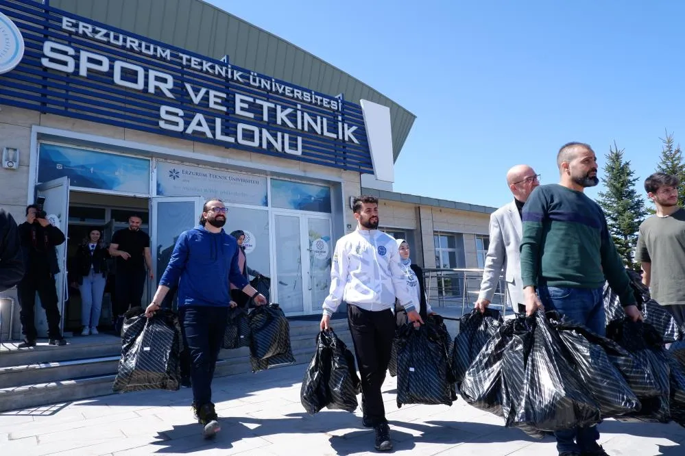 Önce gönüllülüğün dersini aldılar, sonra gönülleri fethettiler