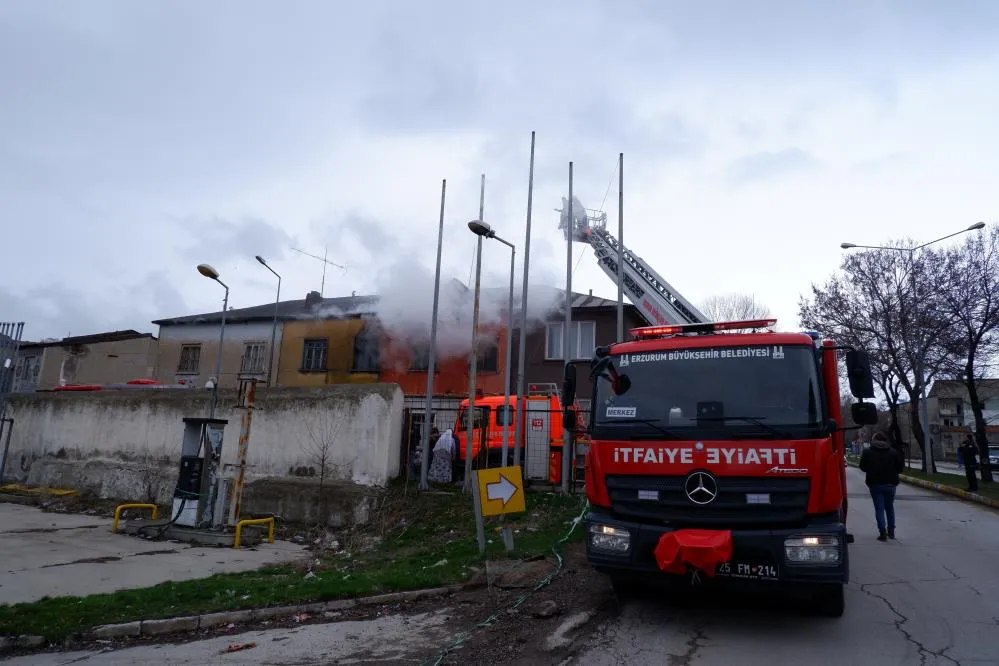 Erzurum’da korkutan yangın