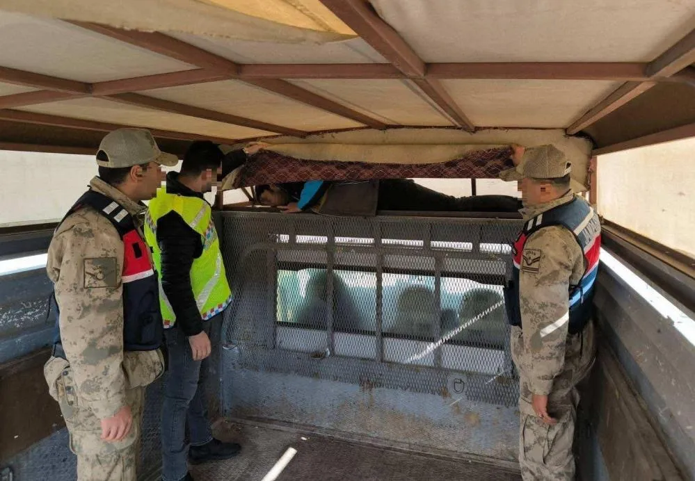 Bir ay içinde 28 düzensiz göçmen yakalandı