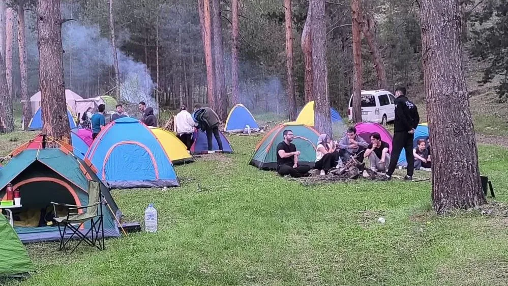 Üniversite öğrencileri Uzundere