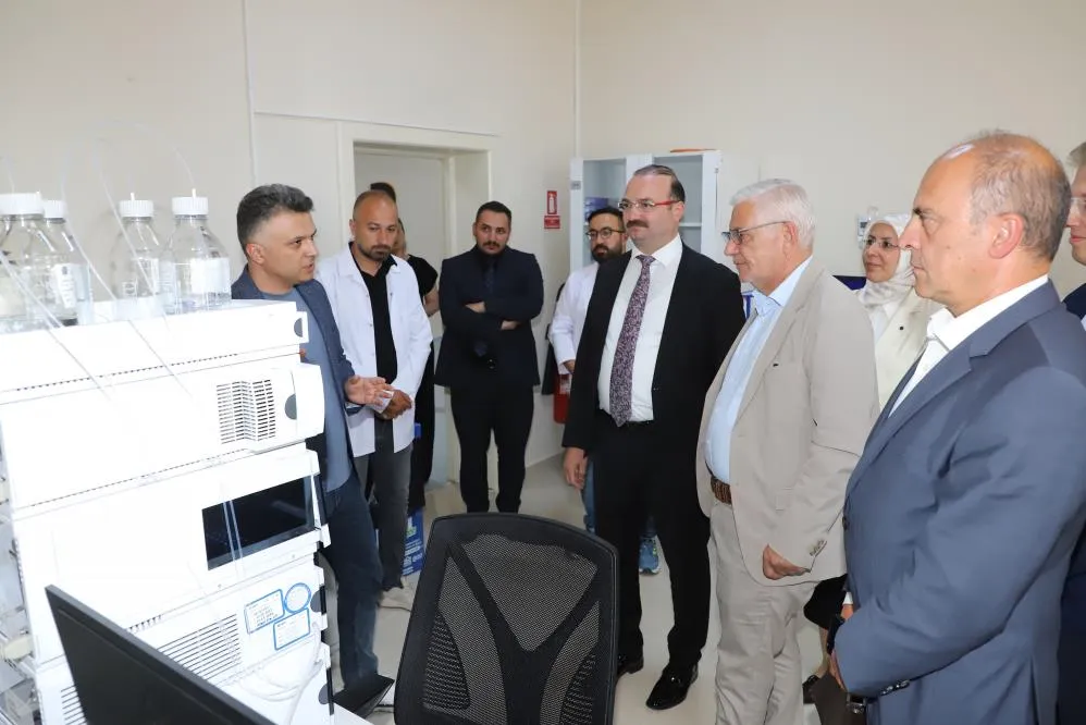EVYAP heyeti, ilaç hammadde üretim tesisi için Atatürk Üniversitesinde