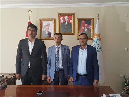 FETÖ’den tutuklanan Askale belediye baskaninin yerine Polat getirildi