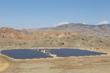 1 milyon dolarlik Günes Enerji sistemi kurdular
