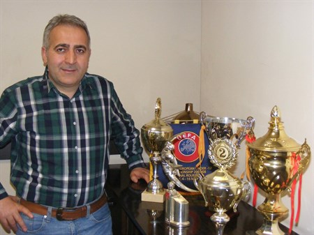 UYAFA Baskani Simsek; “Futbol kulüplerimiz Türk Lirasi üzerinden transfer yapmali”