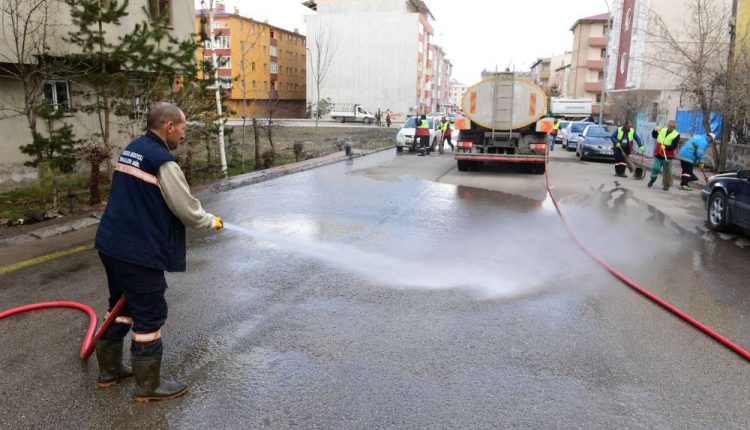 Yakutiye’de bahar temizligi yapildi