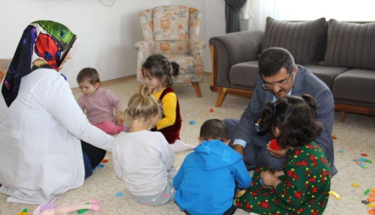 Sevgi evlerinde ‘Basari Sehri’ kurdu