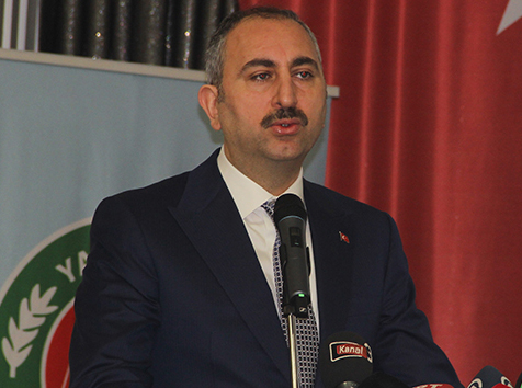 Bakan Gül duyurdu: ‘Cezaevlerinde açik ve kapali görüsler 2 hafta süreyle ertelendi’