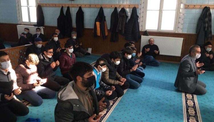 Palandöken MEM’den sehitler için hatmi serif okundu